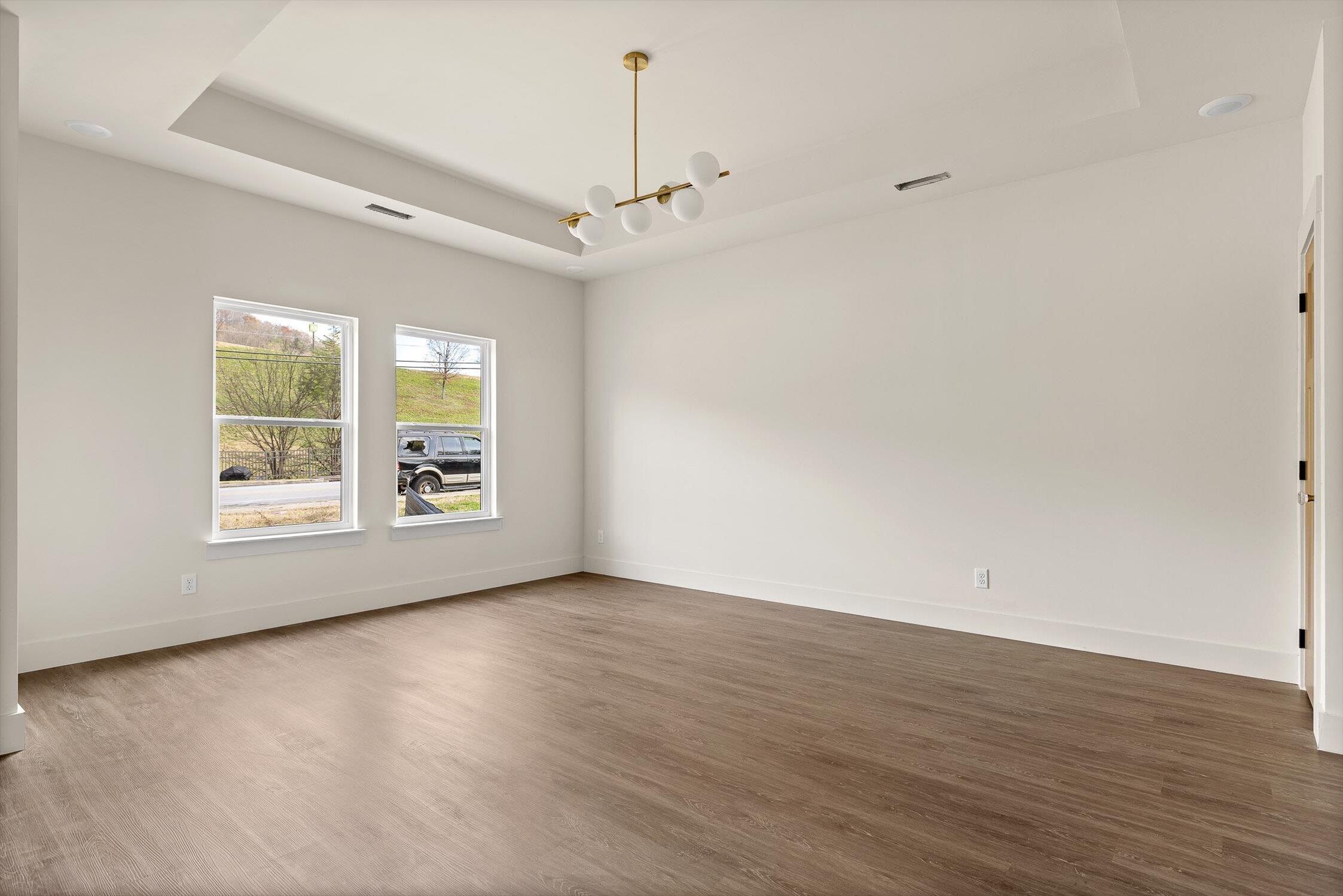 Chattanooga, Tennessee 37406, United States, 3 Bedrooms Bedrooms, ,2 BathroomsBathrooms,Residential,Active,236293