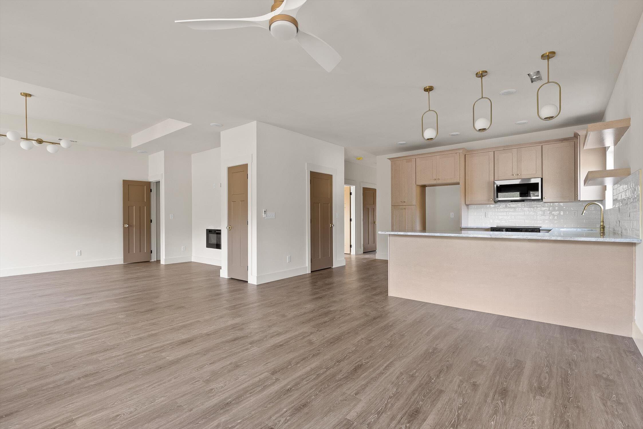 Chattanooga, Tennessee 37406, United States, 3 Bedrooms Bedrooms, ,2 BathroomsBathrooms,Residential,Active,236293