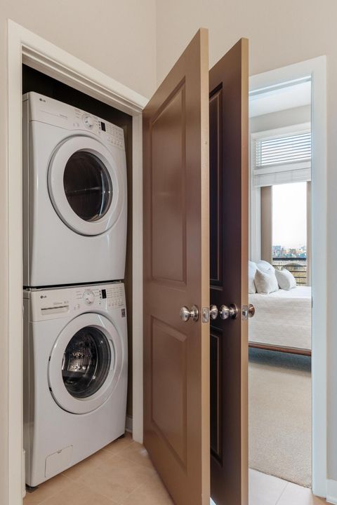 Tiny photo for 200 Manufacturers Road, Chattanooga, TN 37405 (MLS # 1529429)