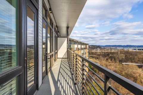 Tiny photo for 200 Manufacturers Road, Chattanooga, TN 37405 (MLS # 1529429)