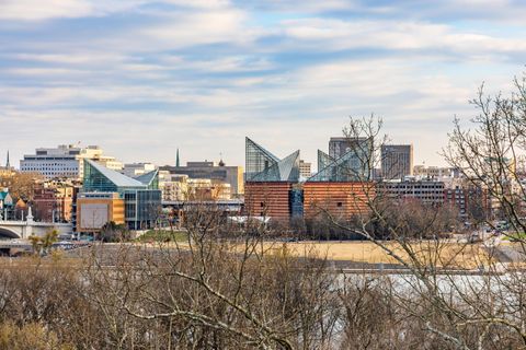 Tiny photo for 200 Manufacturers Road, Chattanooga, TN 37405 (MLS # 1529429)