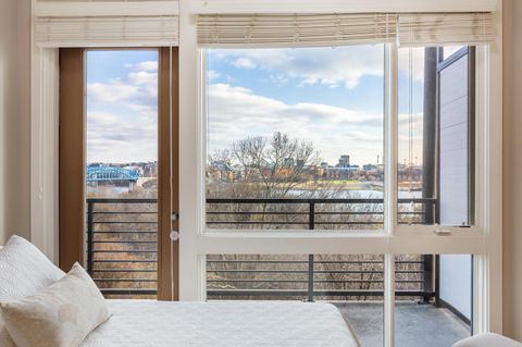 Tiny photo for 200 Manufacturers Road, Chattanooga, TN 37405 (MLS # 1529429)