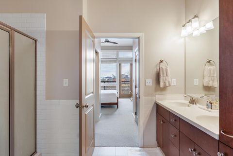 Tiny photo for 200 Manufacturers Road, Chattanooga, TN 37405 (MLS # 1529429)