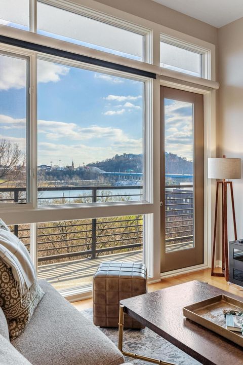 Tiny photo for 200 Manufacturers Road, Chattanooga, TN 37405 (MLS # 1529429)