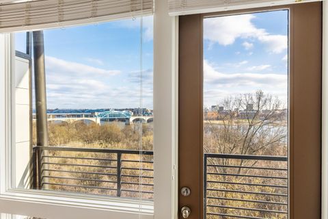 Tiny photo for 200 Manufacturers Road, Chattanooga, TN 37405 (MLS # 1529429)