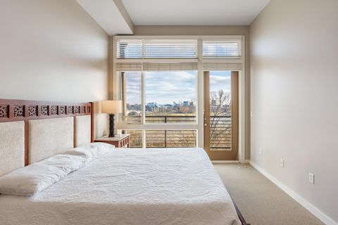 Tiny photo for 200 Manufacturers Road, Chattanooga, TN 37405 (MLS # 1529429)