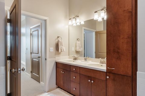 Tiny photo for 200 Manufacturers Road, Chattanooga, TN 37405 (MLS # 1529429)