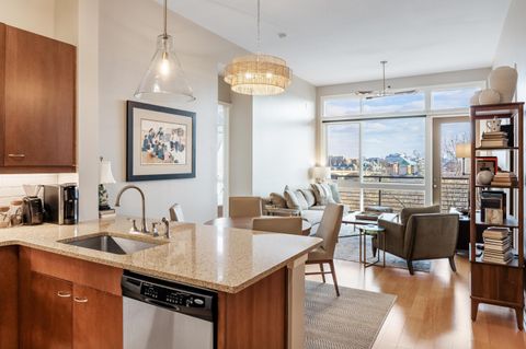 Tiny photo for 200 Manufacturers Road, Chattanooga, TN 37405 (MLS # 1529429)