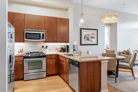 Tiny photo for 200 Manufacturers Road, Chattanooga, TN 37405 (MLS # 1529429)