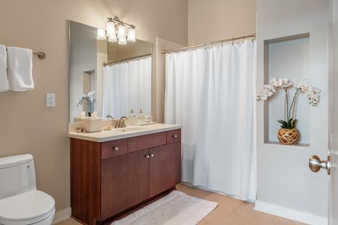 Tiny photo for 200 Manufacturers Road, Chattanooga, TN 37405 (MLS # 1529429)