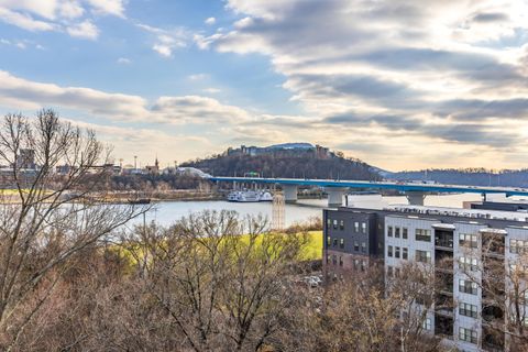 Tiny photo for 200 Manufacturers Road, Chattanooga, TN 37405 (MLS # 1529429)