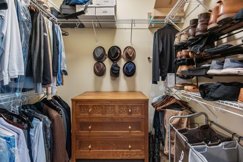 Tiny photo for 200 Manufacturers Road, Chattanooga, TN 37405 (MLS # 1529429)