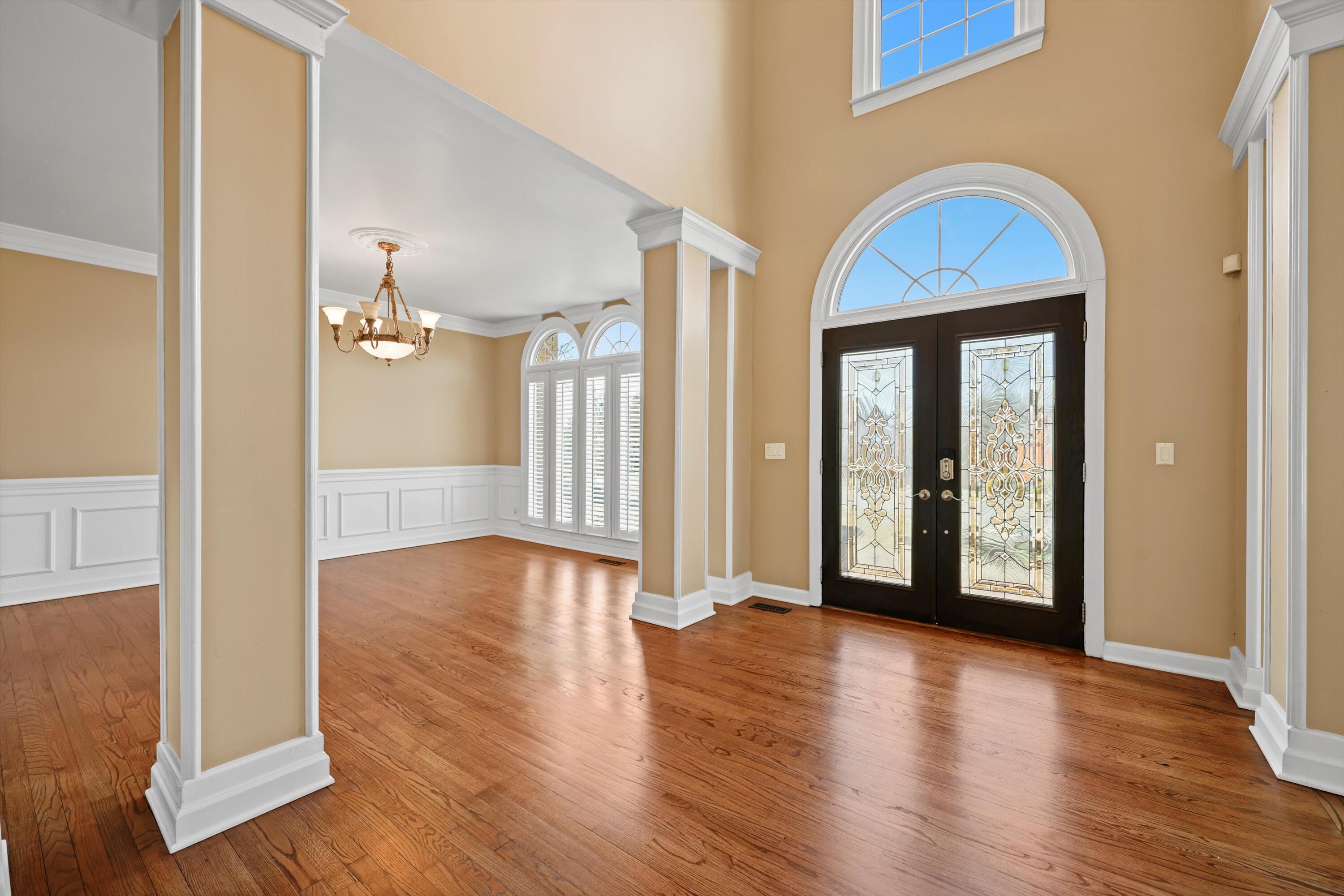 6401 Beacon Pointe Circle