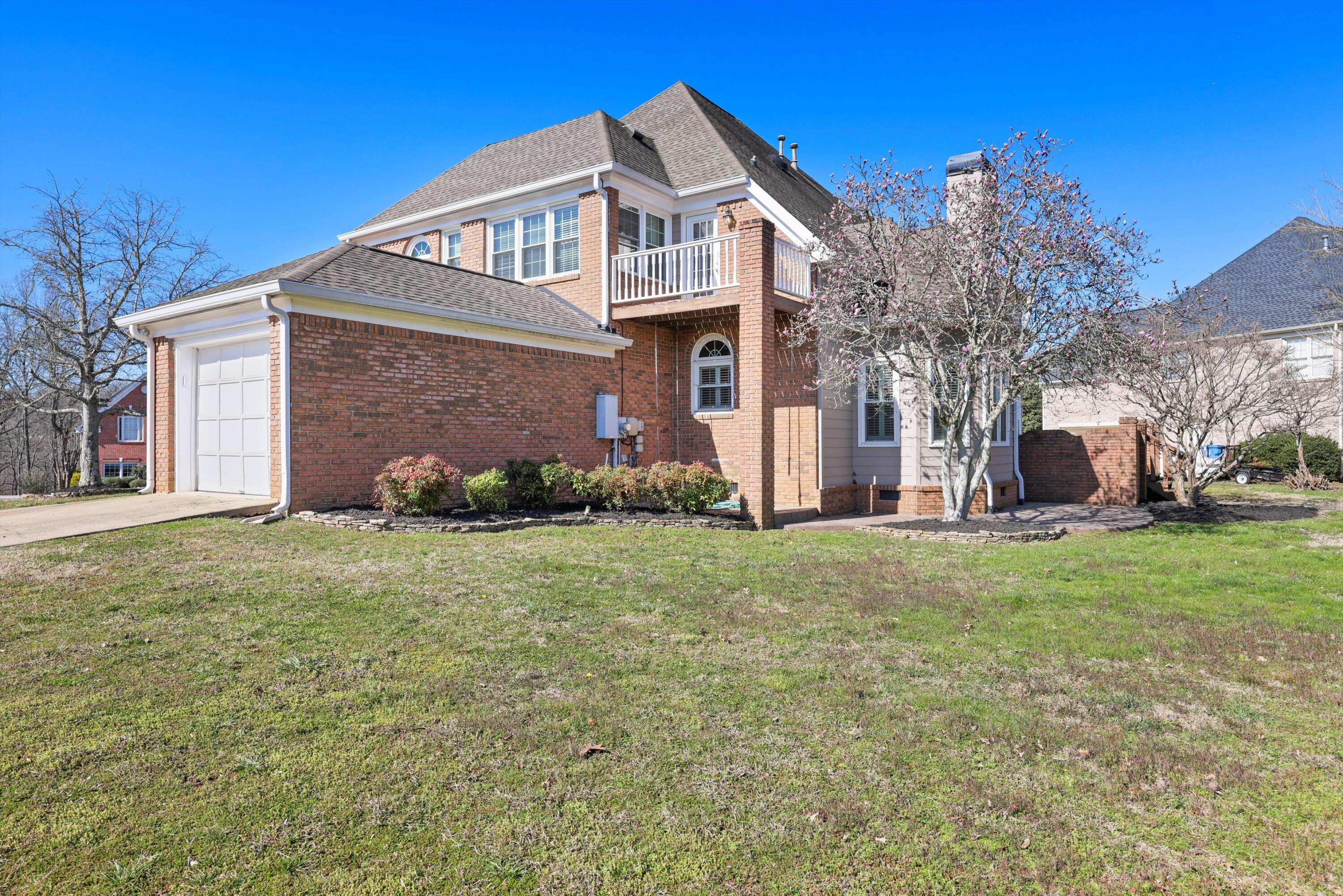 6401 Beacon Pointe Circle