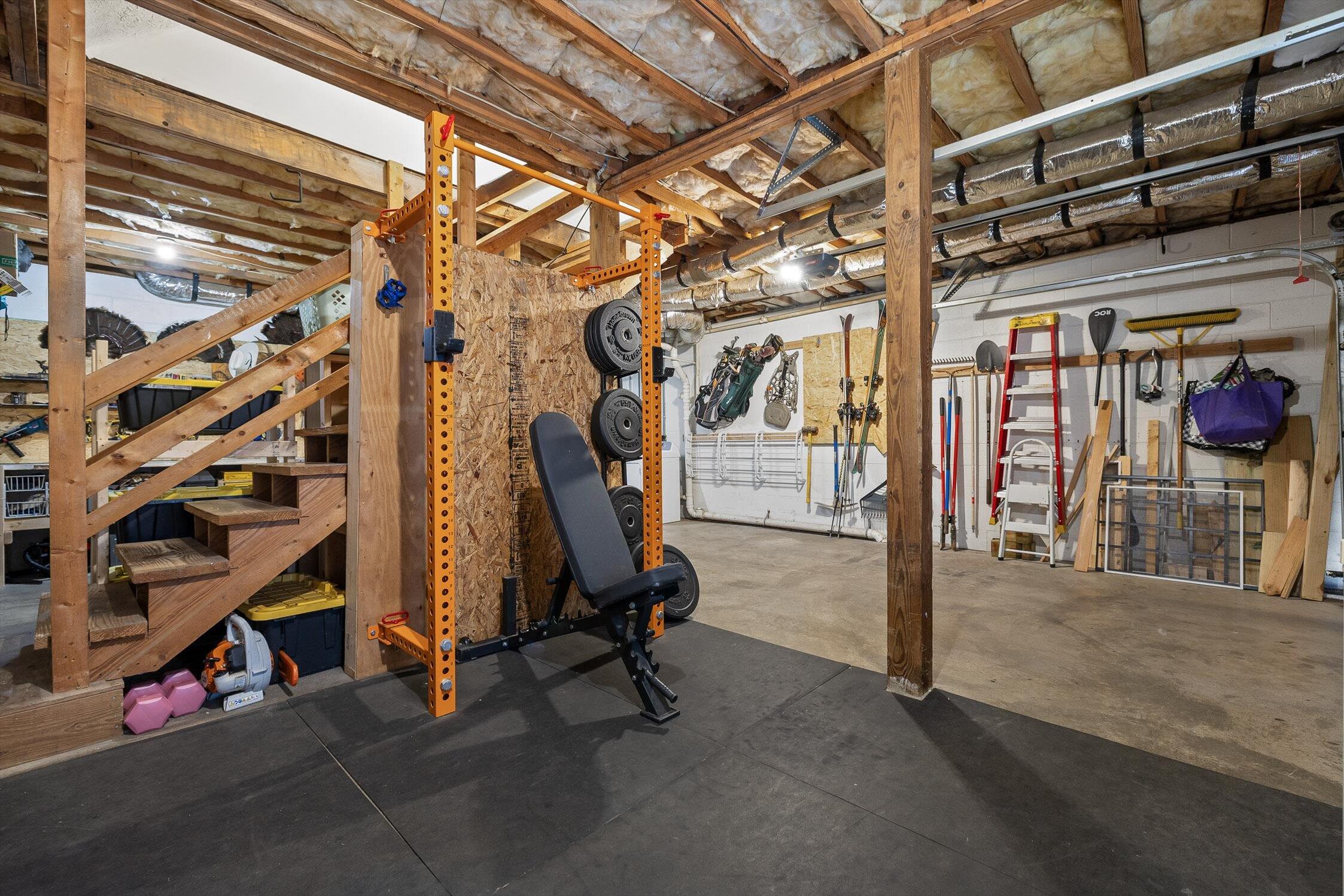 Chattanooga, Tennessee 37405, United States, 2 Bedrooms Bedrooms, ,2 BathroomsBathrooms,Residential,Active,233120