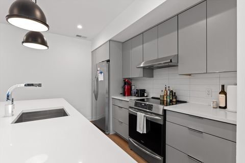 Tiny photo for 411 Fairpoint Street, Chattanooga, TN 37405 (MLS # 1527219)