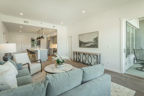 Photo of 411 Fairpoint Street, Chattanooga, TN 37405 (MLS # 1527219)