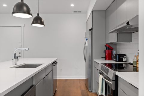 Tiny photo for 411 Fairpoint Street, Chattanooga, TN 37405 (MLS # 1527219)