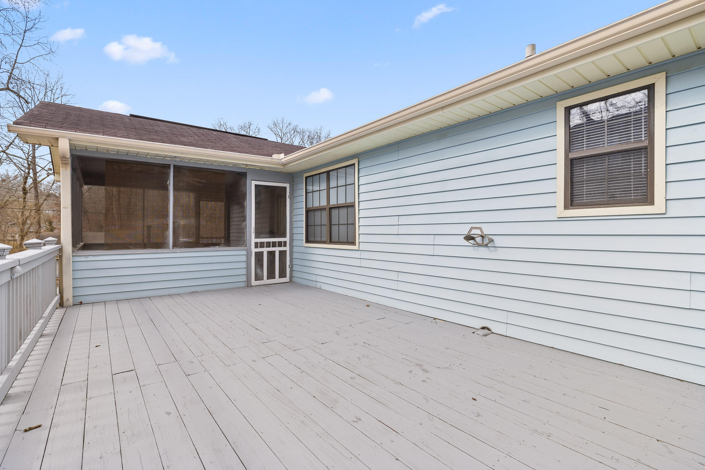 Soddy Daisy, Tennessee 37379, United States, 2 Bedrooms Bedrooms, ,2 BathroomsBathrooms,Residential,Pending,4302