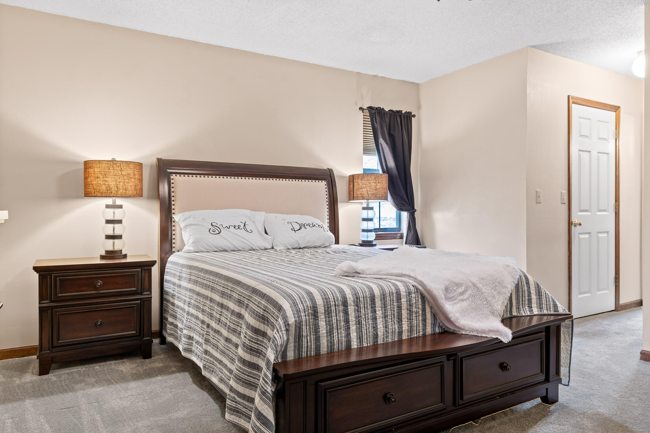 Soddy Daisy, Tennessee 37379, United States, 2 Bedrooms Bedrooms, ,2 BathroomsBathrooms,Residential,Pending,4302