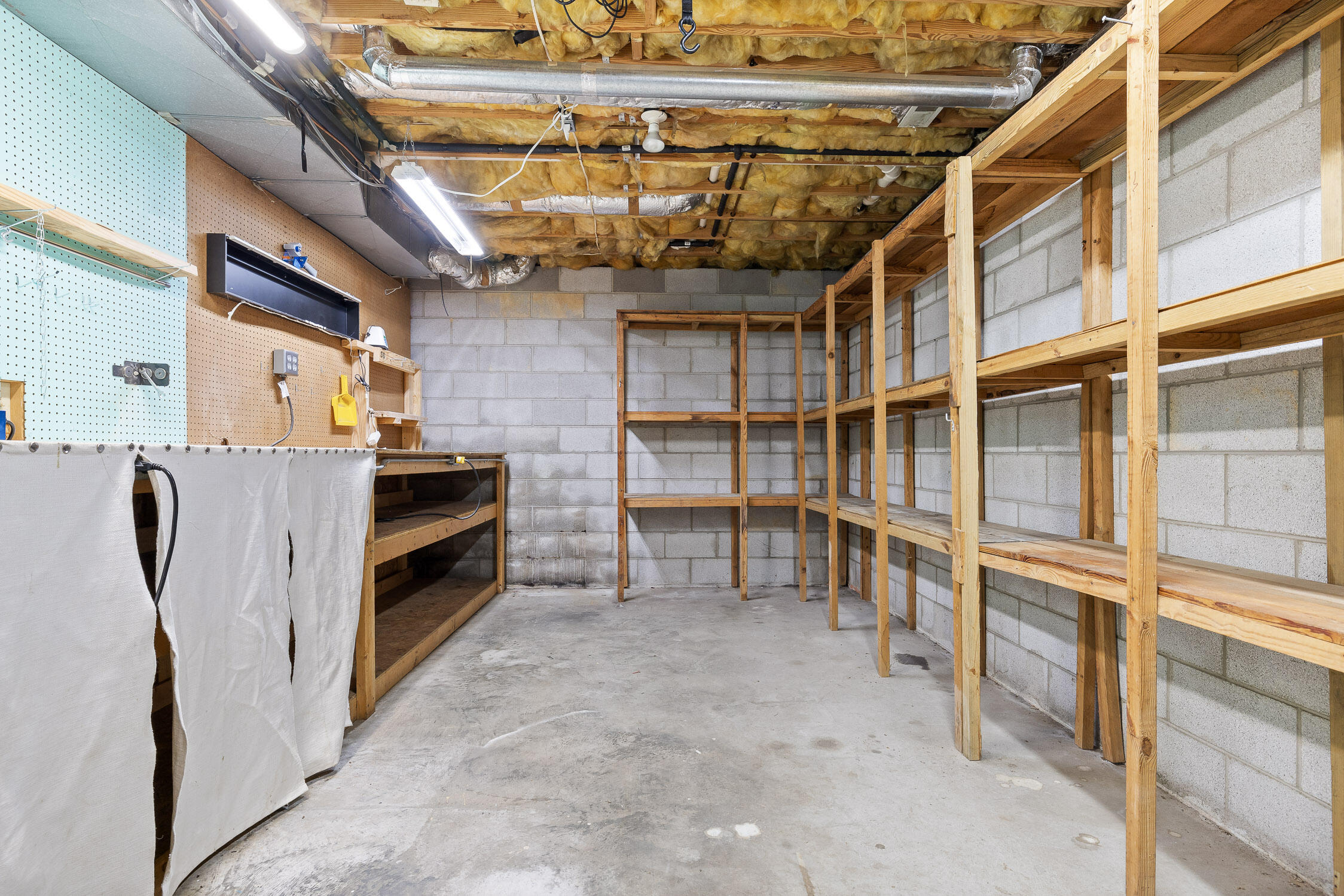 Soddy Daisy, Tennessee 37379, United States, 2 Bedrooms Bedrooms, ,2 BathroomsBathrooms,Residential,Pending,4302