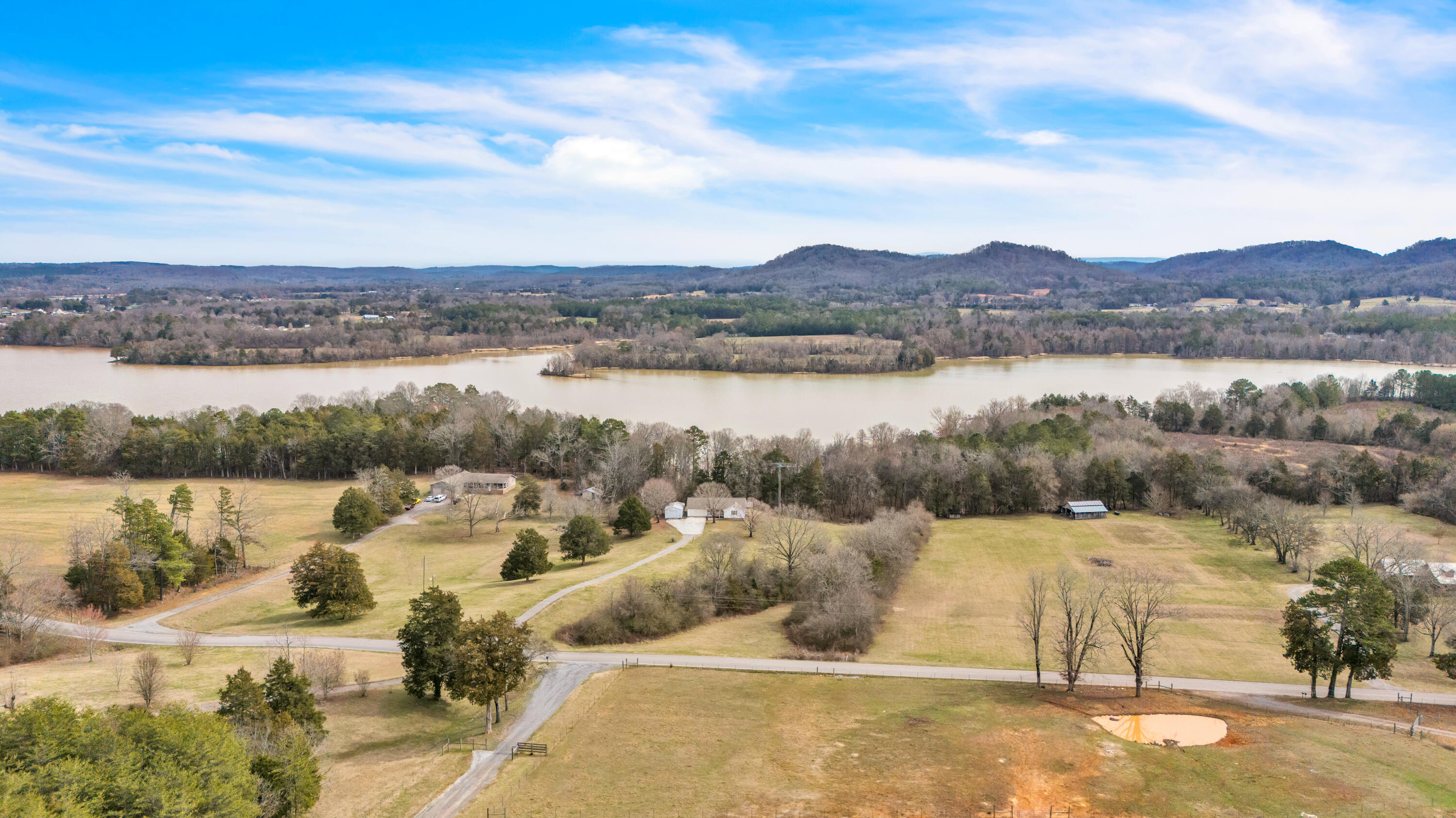 1222 Blythe Ferry Lane, Birchwood, Tennessee image 2