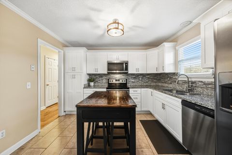 Tiny photo for 2430 Maplewood Drive, Chattanooga, TN 37421 (MLS # 1527754)