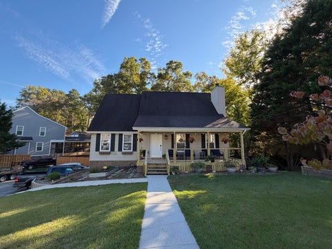 Photo of 2108 Port Royal Drive, Soddy Daisy, TN 37379 (MLS # 1545479)