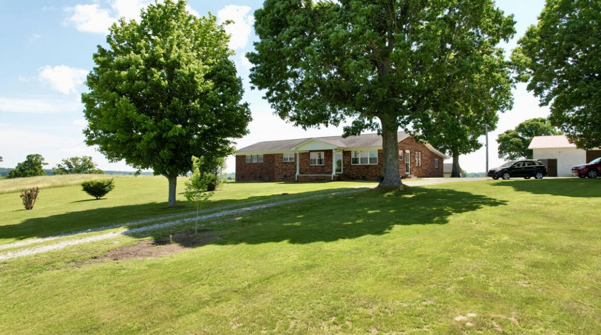 4431 Riggs Road, Pikeville, Tennessee image 1