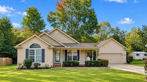 Photo of 318 Battle Bluff Drive, Rossville, GA 30741 (MLS # 1544359)