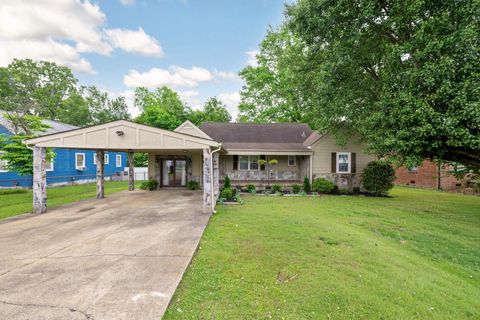 Photo of 4800 Maryland Drive, Chattanooga, TN 37412 (MLS # 1533978)