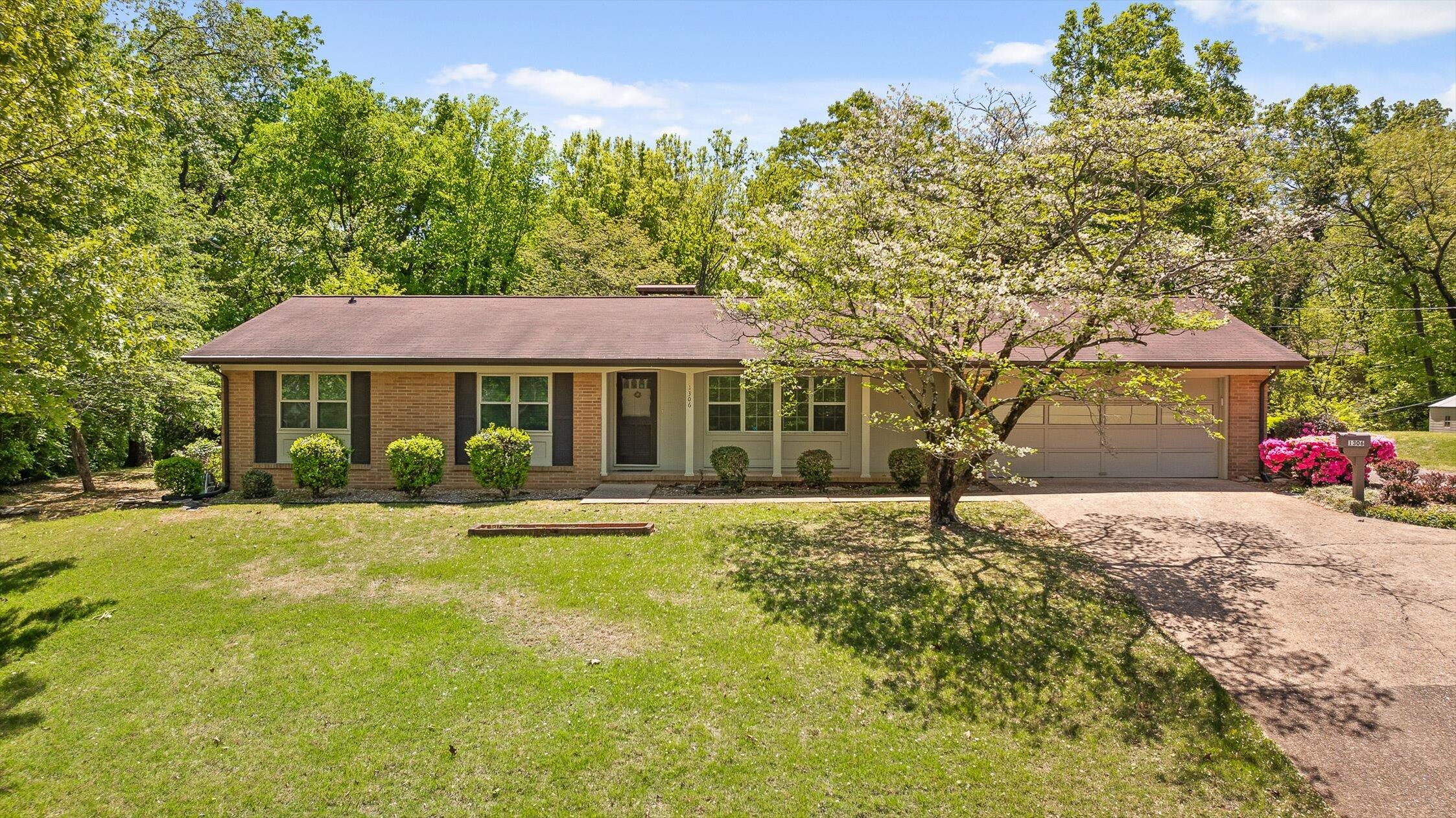 1306 Vanessa Drive, Hixson, Tennessee image 2