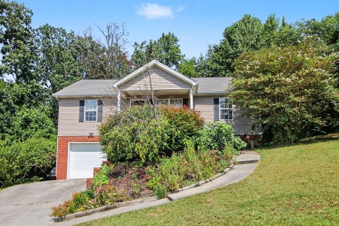 Photo of 160 Fox Crest Trail SW, Cleveland, TN 37311 (MLS # 1541996)
