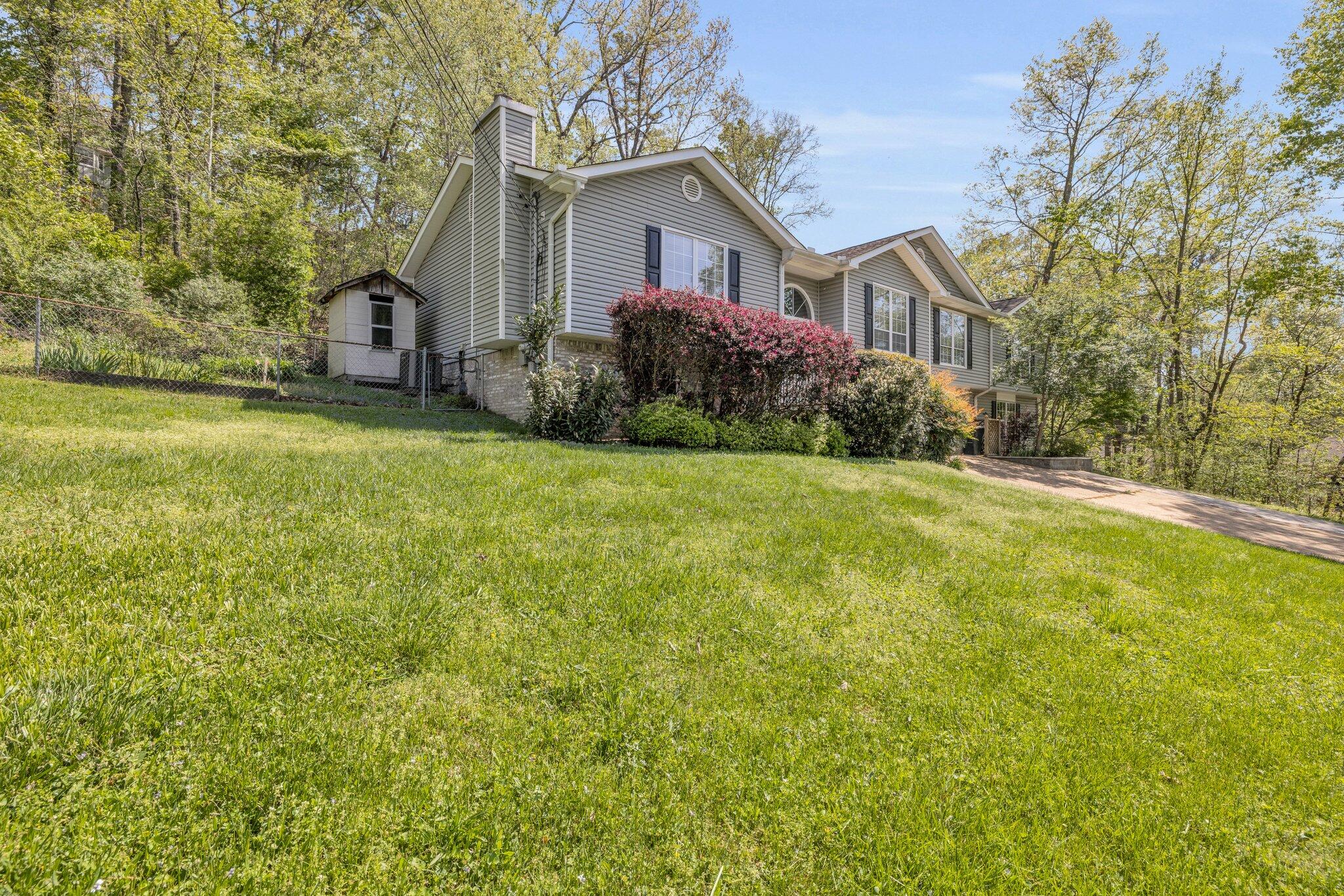 2430 Cedar Creek Drive, Chattanooga, Tennessee image 4
