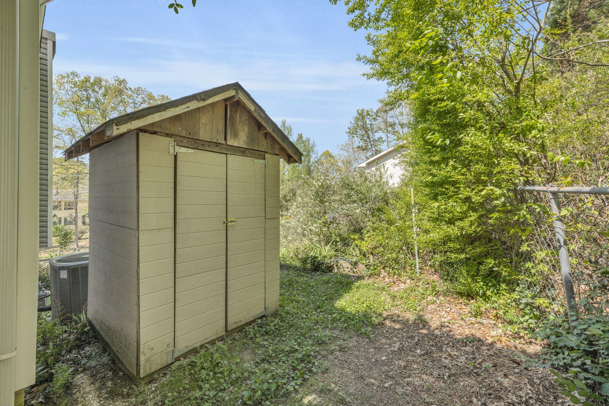 2430 Cedar Creek Drive, Chattanooga, Tennessee image 12
