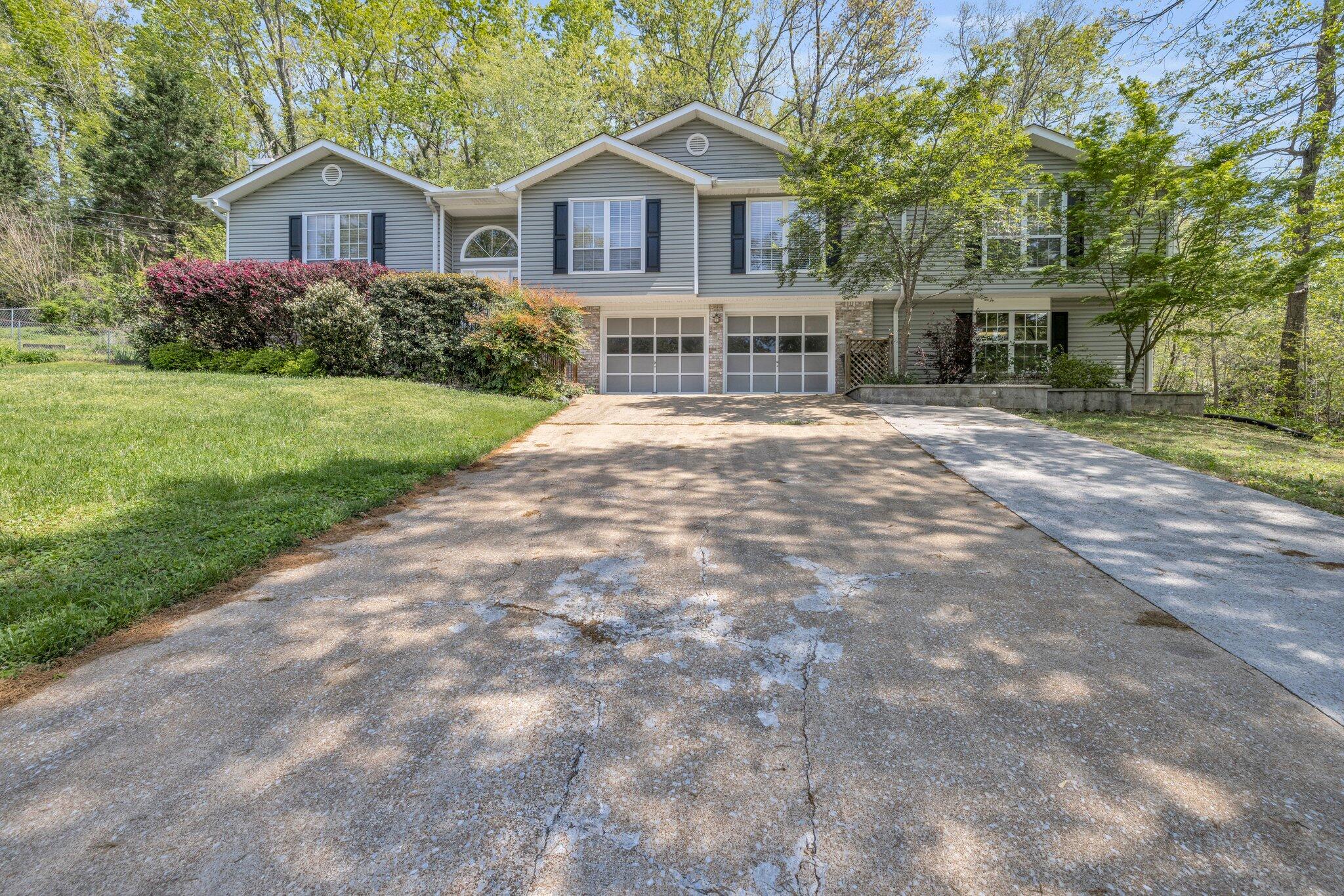2430 Cedar Creek Drive, Chattanooga, Tennessee image 2