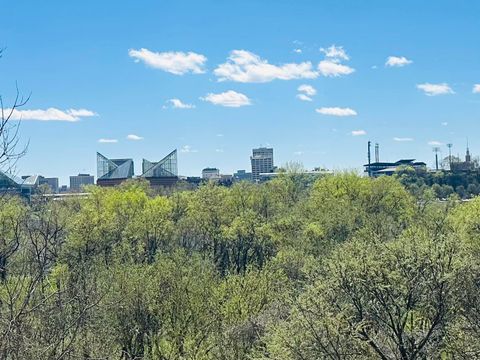 Photo of 200 Manufacturers Road, Chattanooga, TN 37405 (MLS # 1530716)