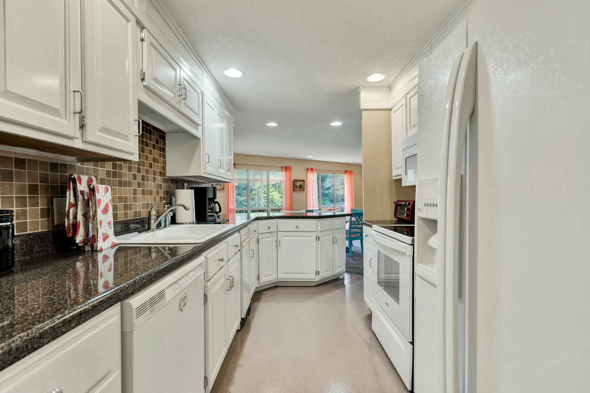 2506 Cindy Street, Athens, Tennessee image 12
