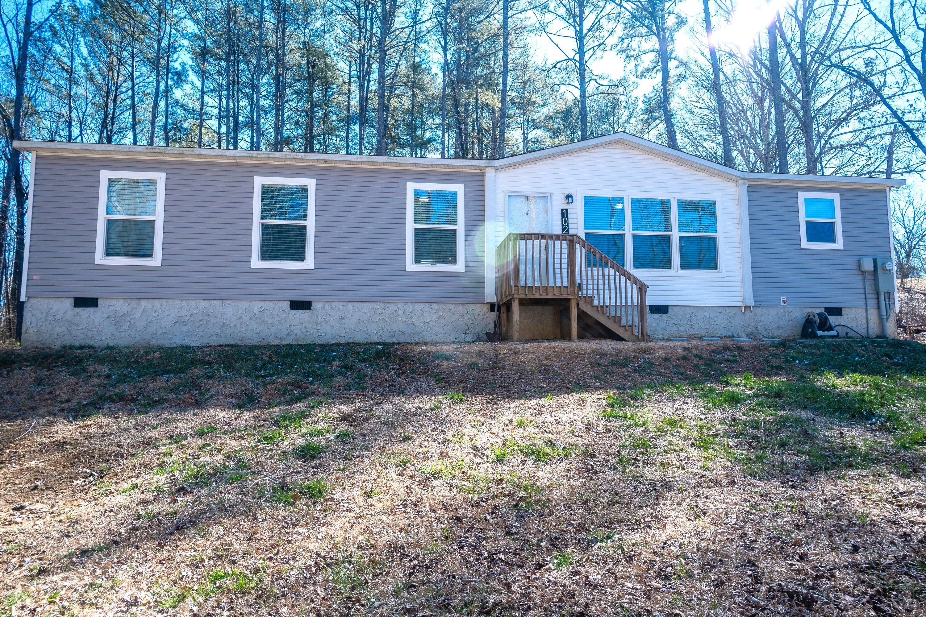 102 Gordon Drive, Chickamauga, Georgia image 2