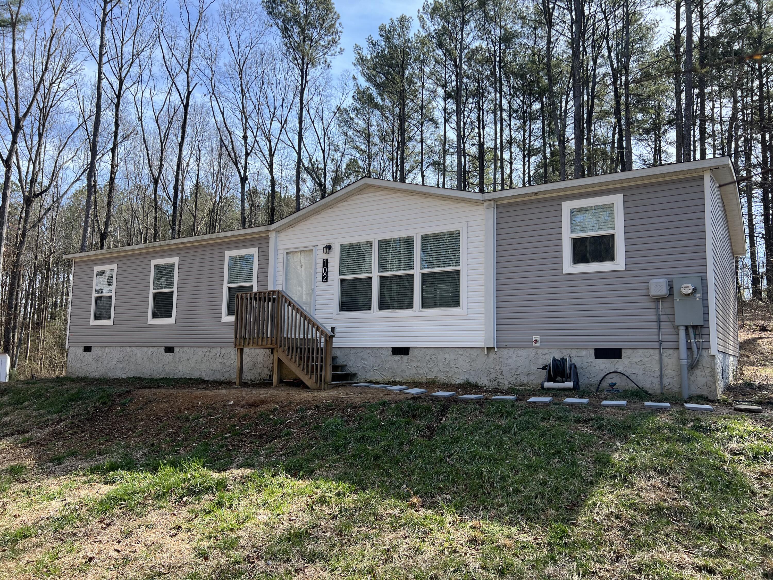 102 Gordon Drive, Chickamauga, Georgia image 1