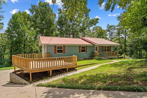 Photo of 49 Dee Vue Lane, Rossville, GA 30741 (MLS # 1539562)