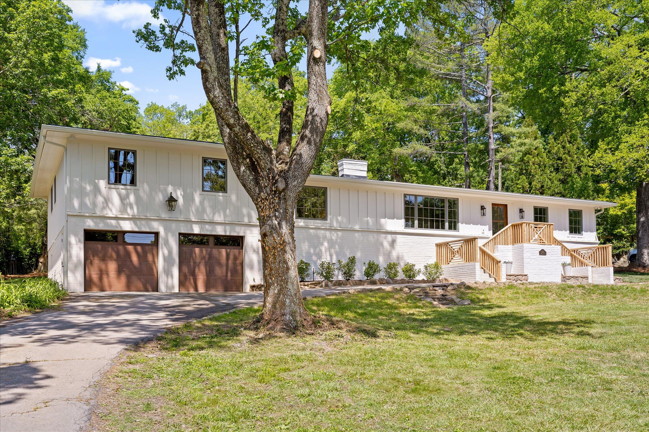1206 Peter Pan Road