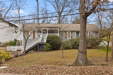 Photo of 1606 Knickerbocker Avenue, Chattanooga, TN 37405 (MLS # 1525282)