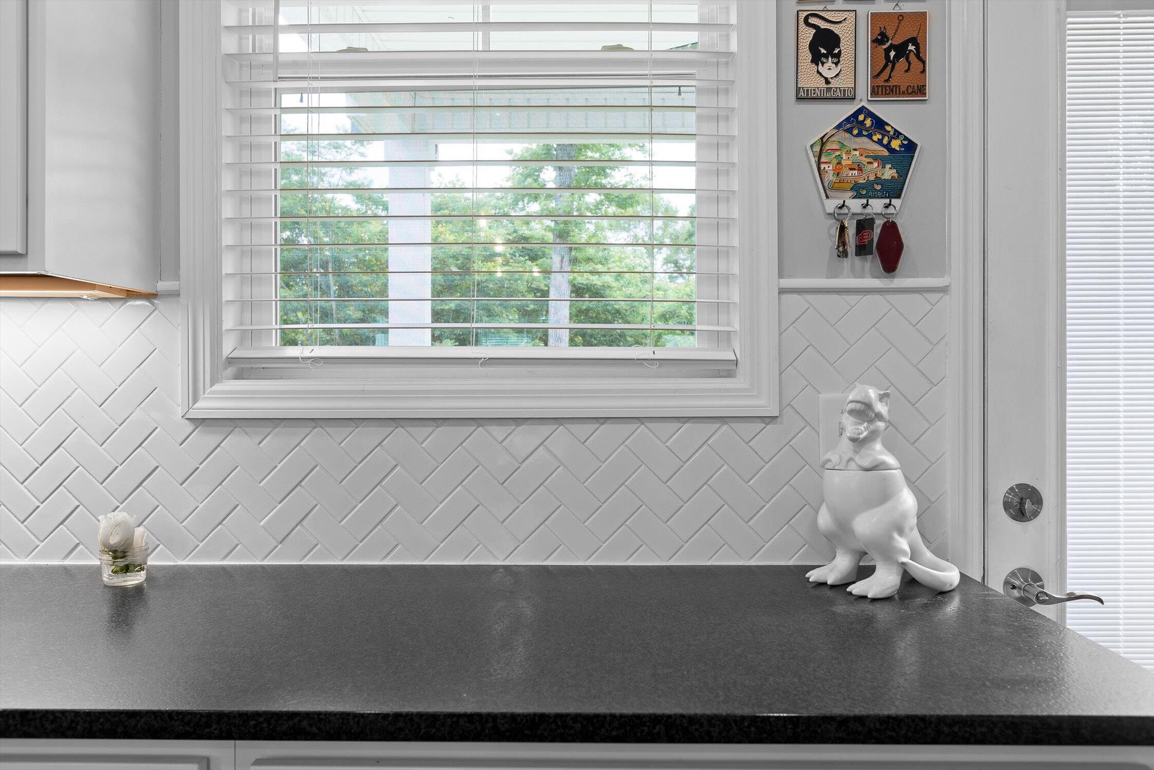 Chattanooga, Tennessee 37416, United States, 4 Bedrooms Bedrooms, ,3 BathroomsBathrooms,Residential,Contingent,159957