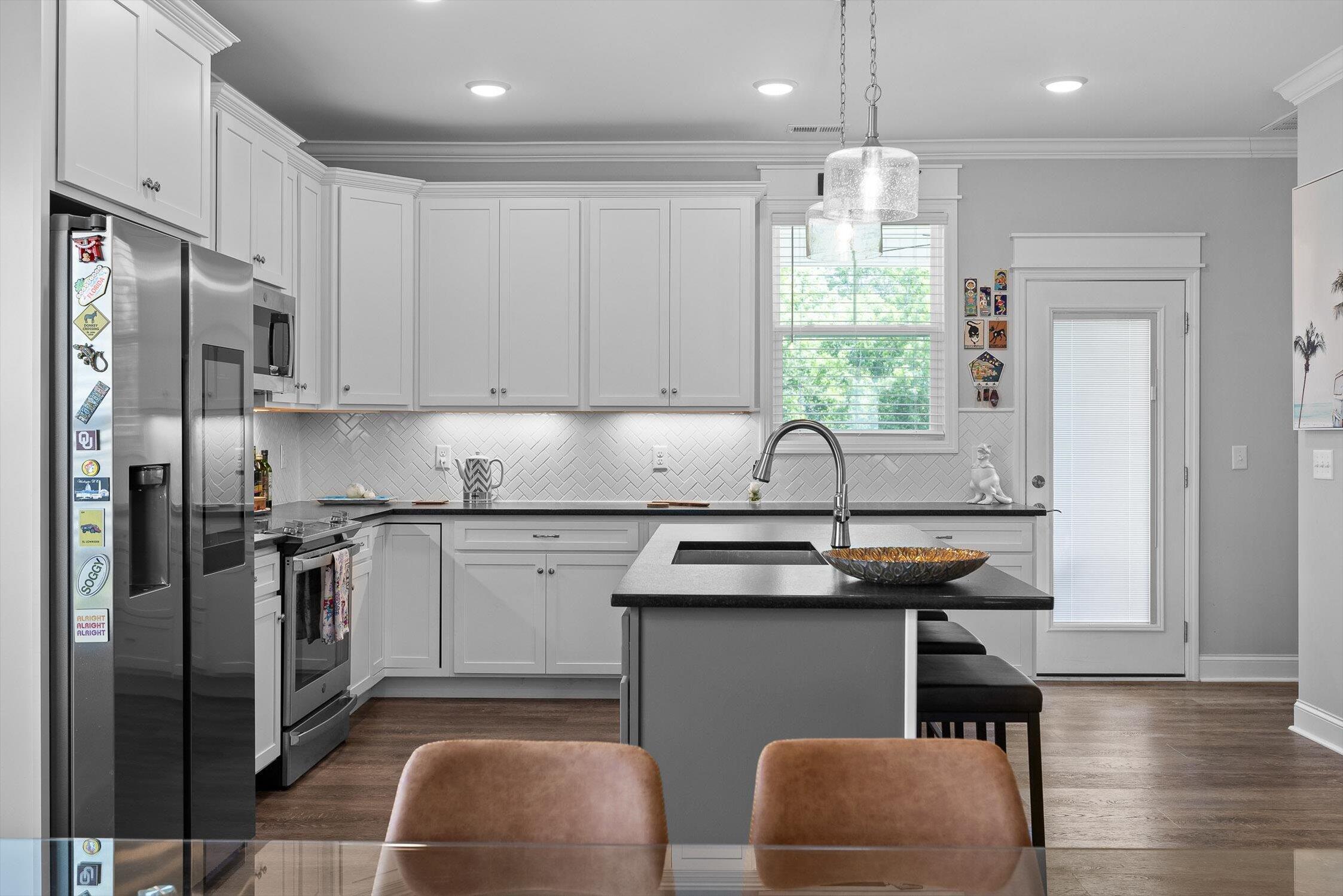 Chattanooga, Tennessee 37416, United States, 4 Bedrooms Bedrooms, ,3 BathroomsBathrooms,Residential,Contingent,159957