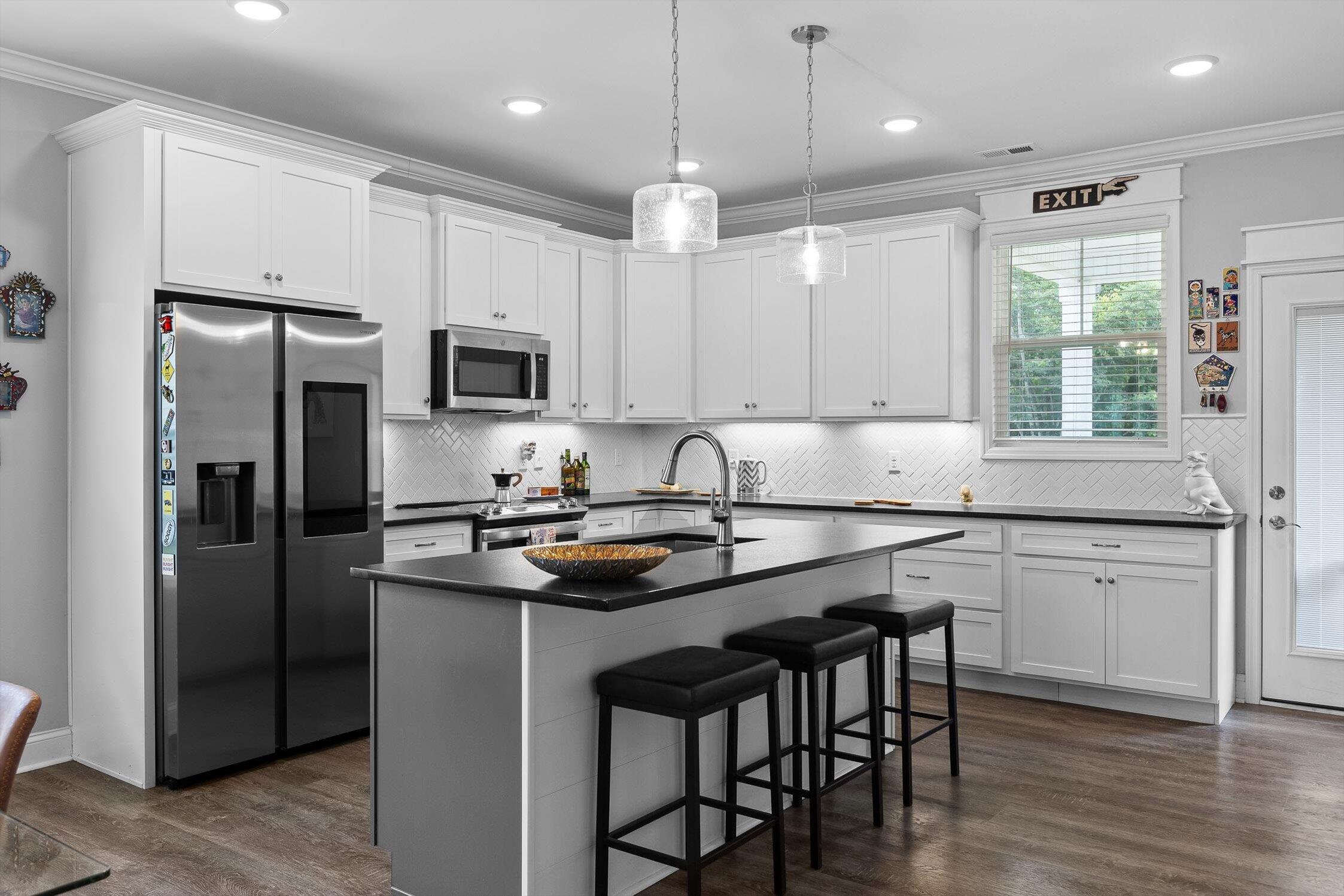 Chattanooga, Tennessee 37416, United States, 4 Bedrooms Bedrooms, ,3 BathroomsBathrooms,Residential,Contingent,159957