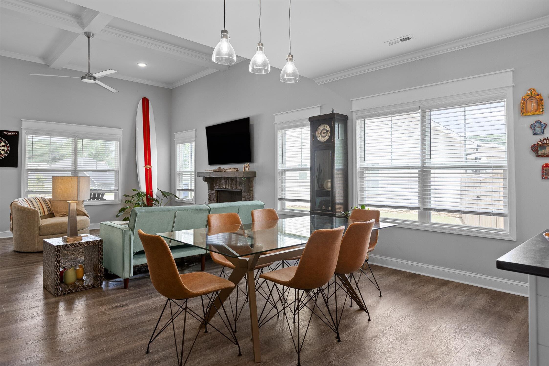 Chattanooga, Tennessee 37416, United States, 4 Bedrooms Bedrooms, ,3 BathroomsBathrooms,Residential,Contingent,159957