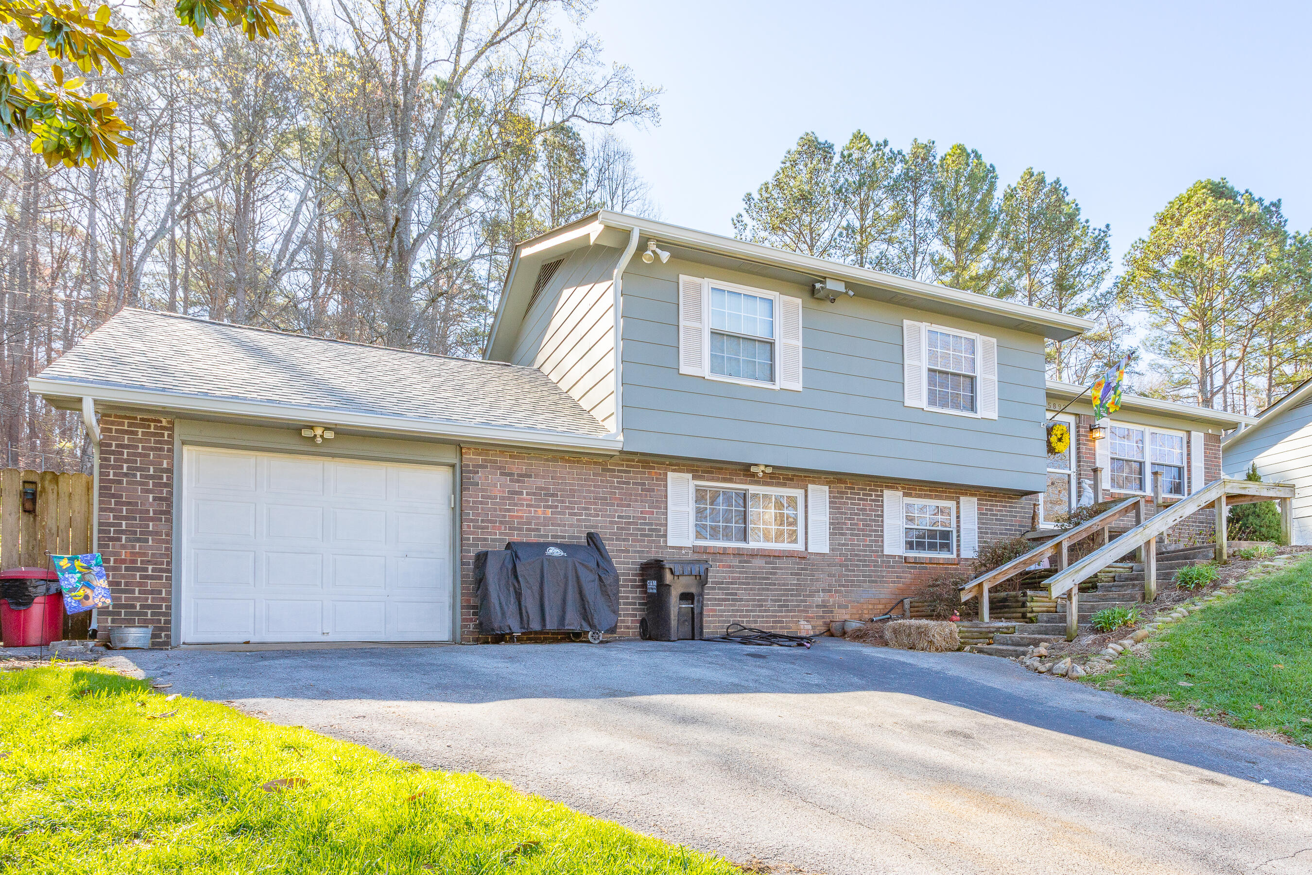 5892 Stonewall Drive, Harrison, Tennessee image 2