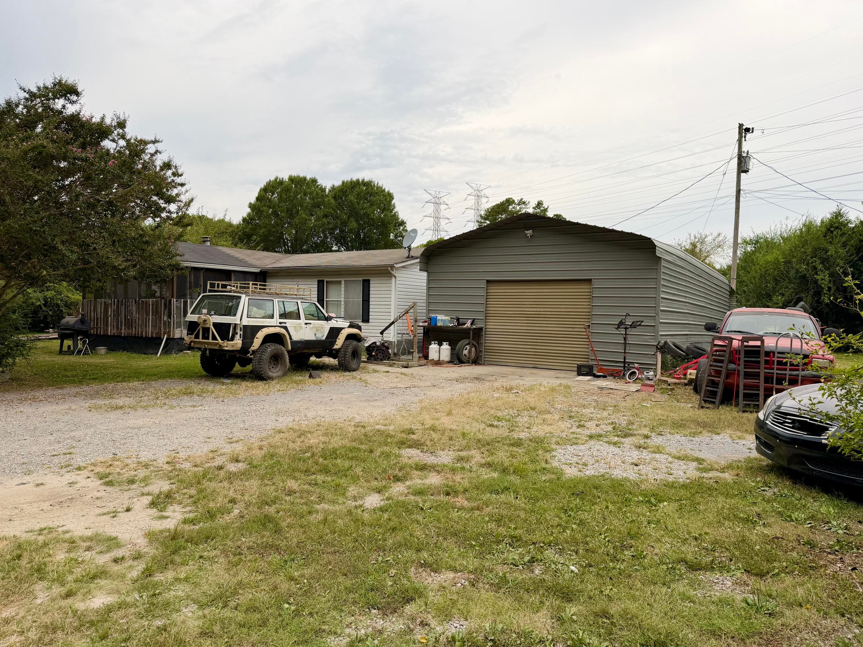 689 Schmitt Road