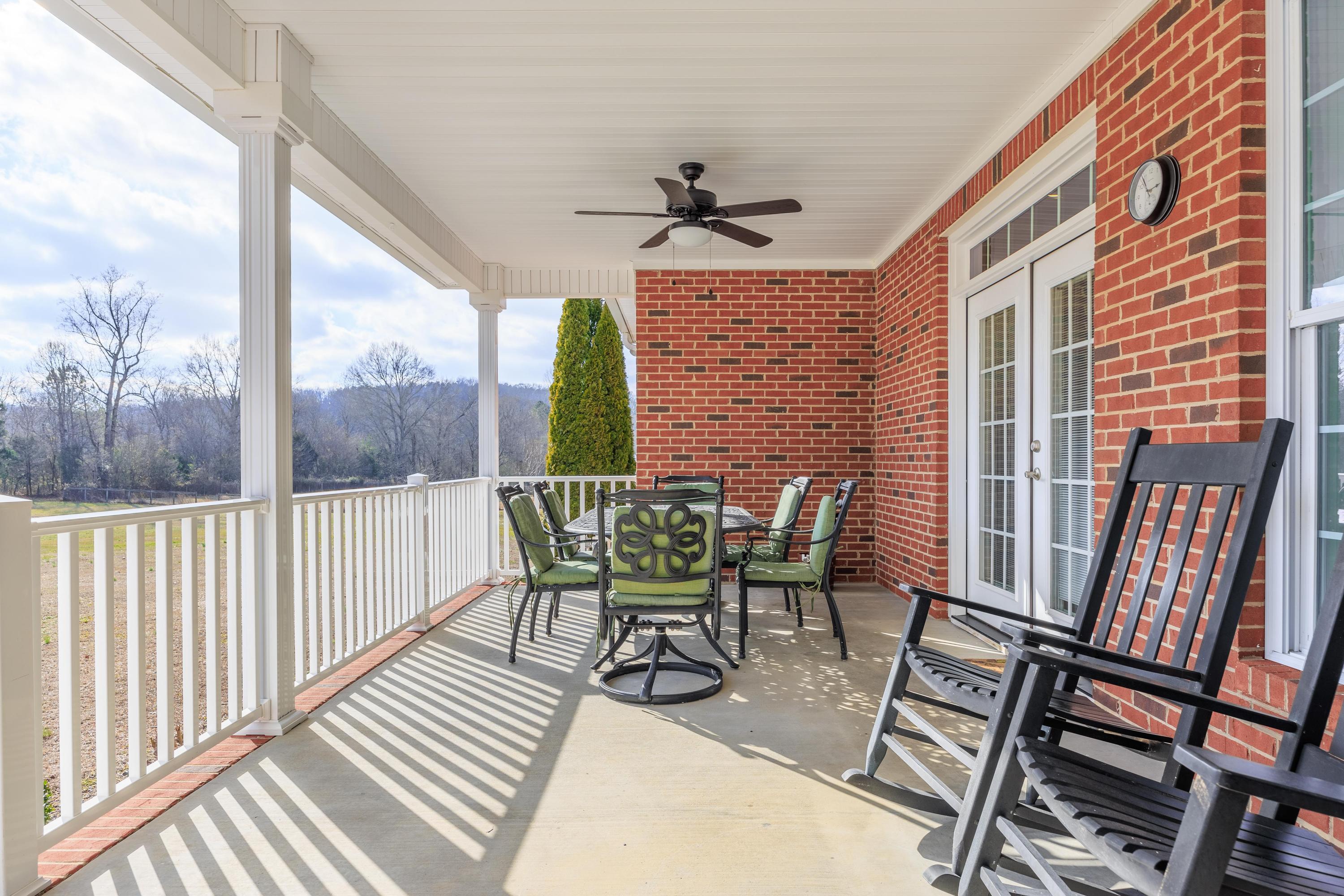 710 Farmbrook Drive, Rocky Face, Georgia image 6